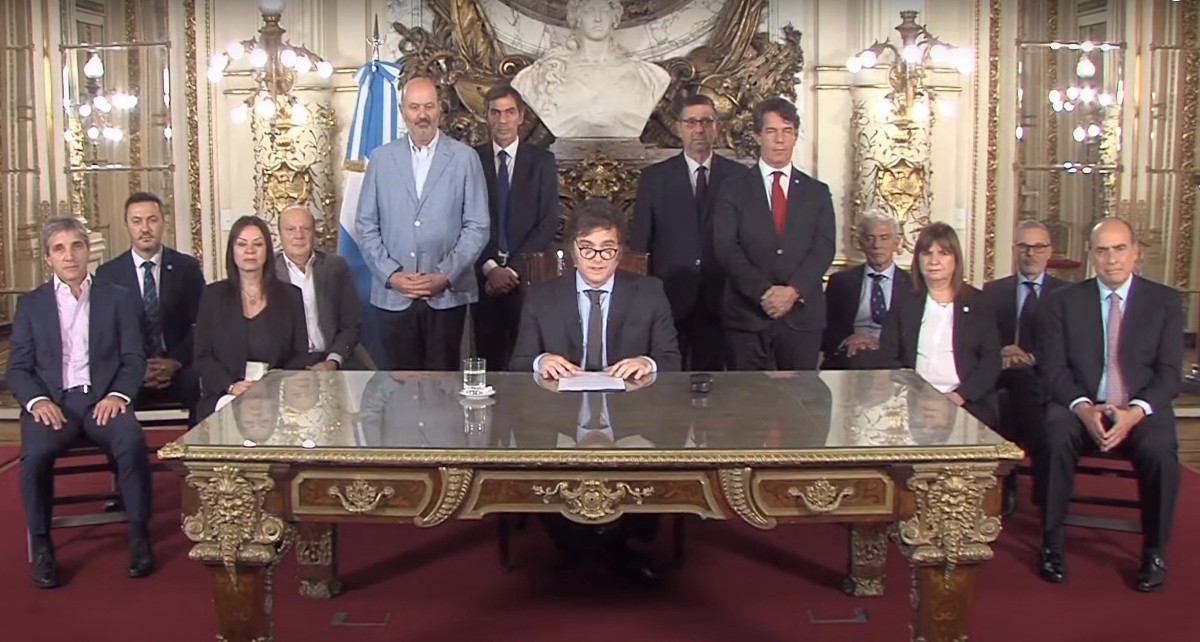 Argentine: le président Milei annonce une dérégulation massive de l'économie