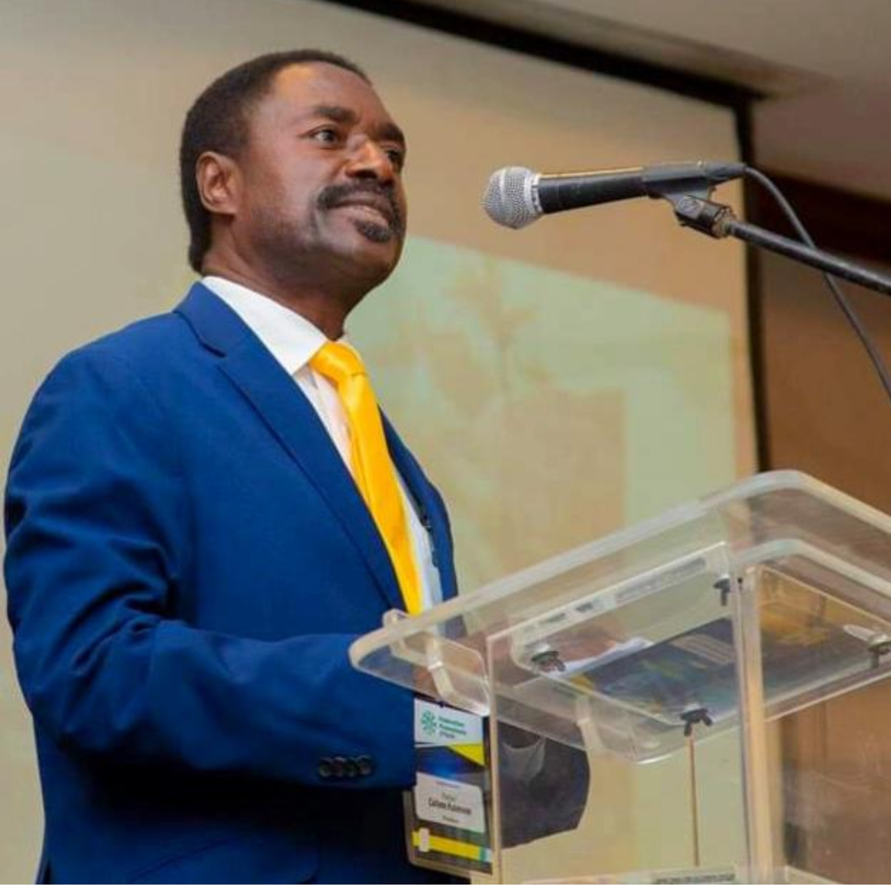 La Conférence des pasteurs haïtiens somme le pasteur Calixte Fleuridor de démissionner du HCT