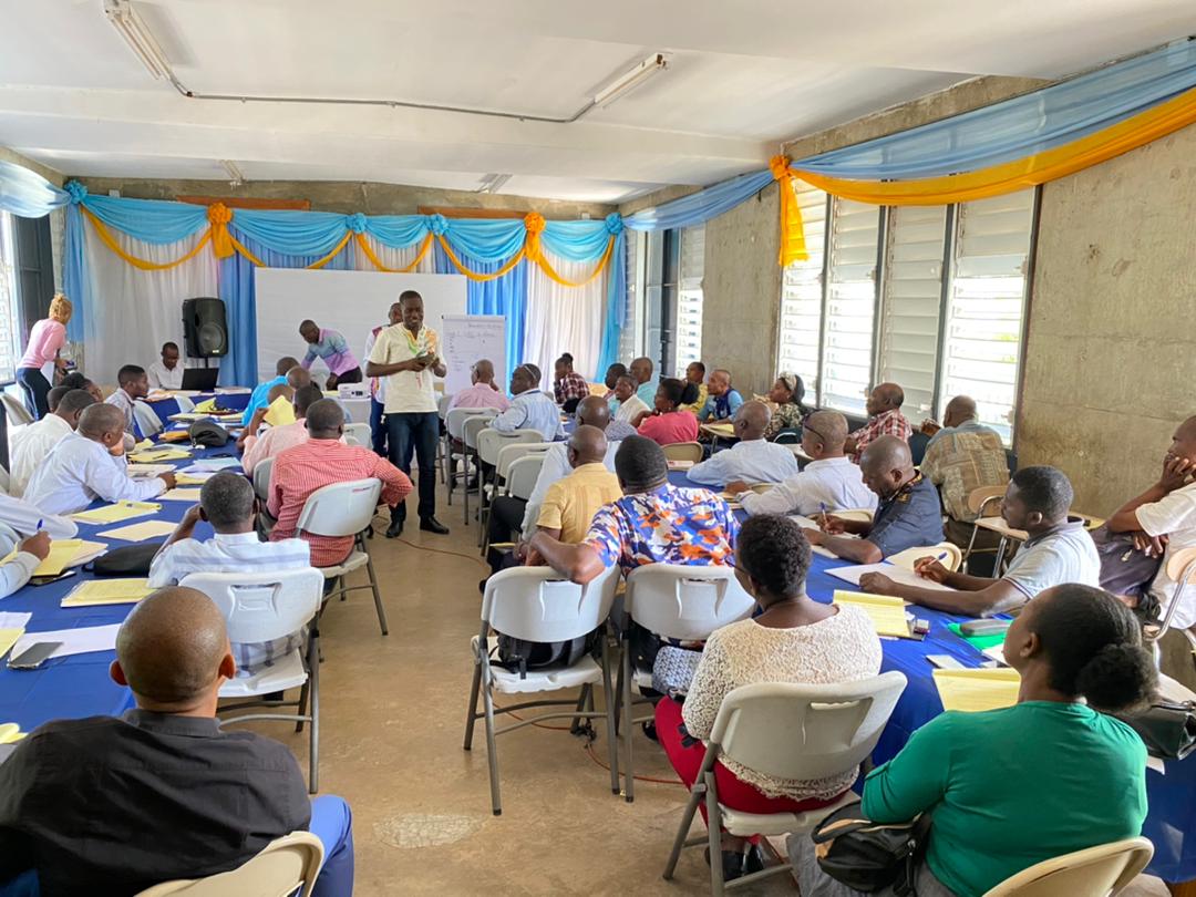 Nippes: une cinquantaine d’inspecteurs scolaires formés par le MENFP 