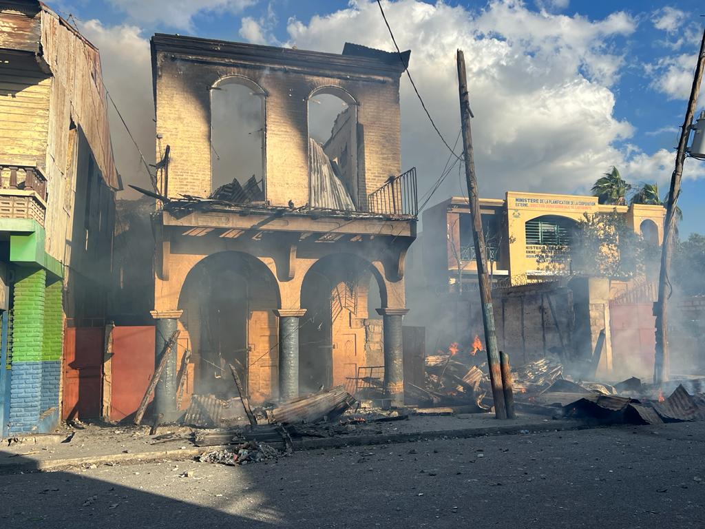 Manifestation anti-Ariel Henry, pillage et incendies ce 7 février aux Gonaïves
