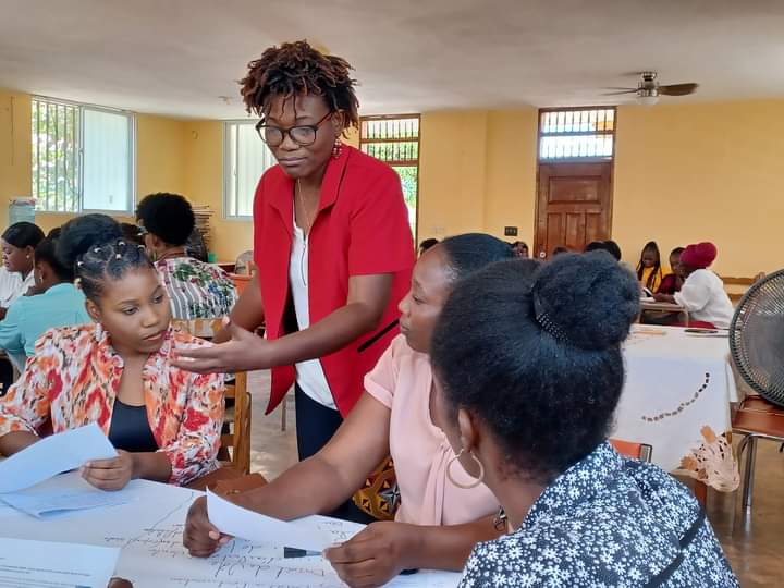 Sud-Est: des organisations de femmes réfléchissent sur la situation des femmes face à la crise