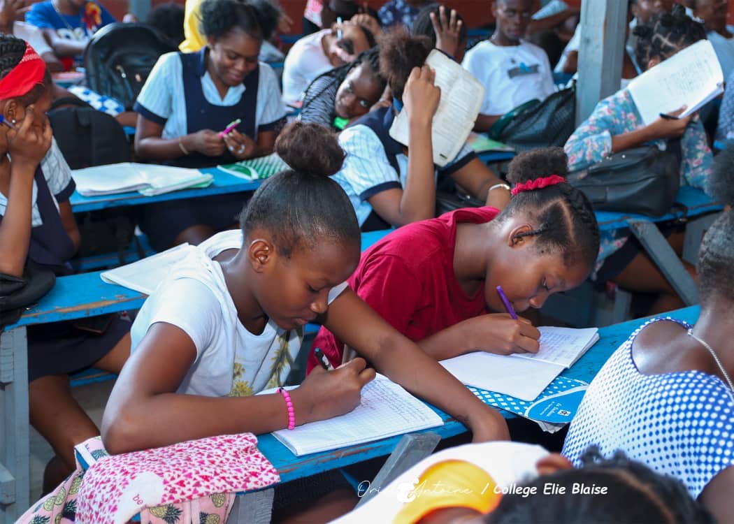 Carrefour Mayor's Office at the Forefront of Education During Crisis