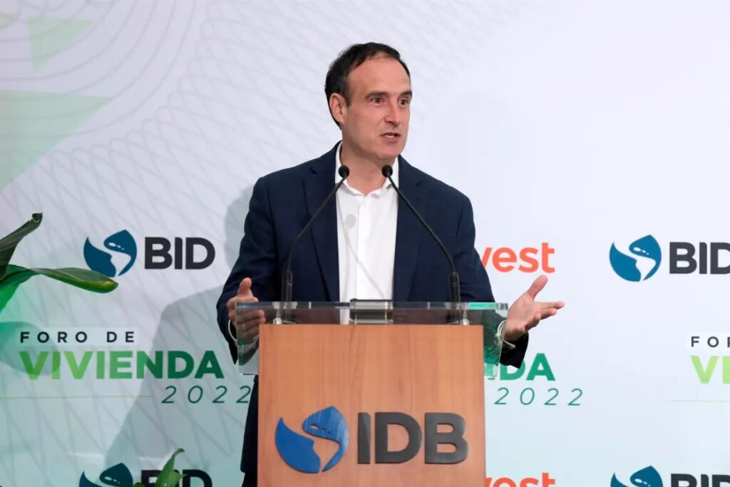 BID LAB: atténuer l'impact des sargasses et renforcer la résilience environnementale