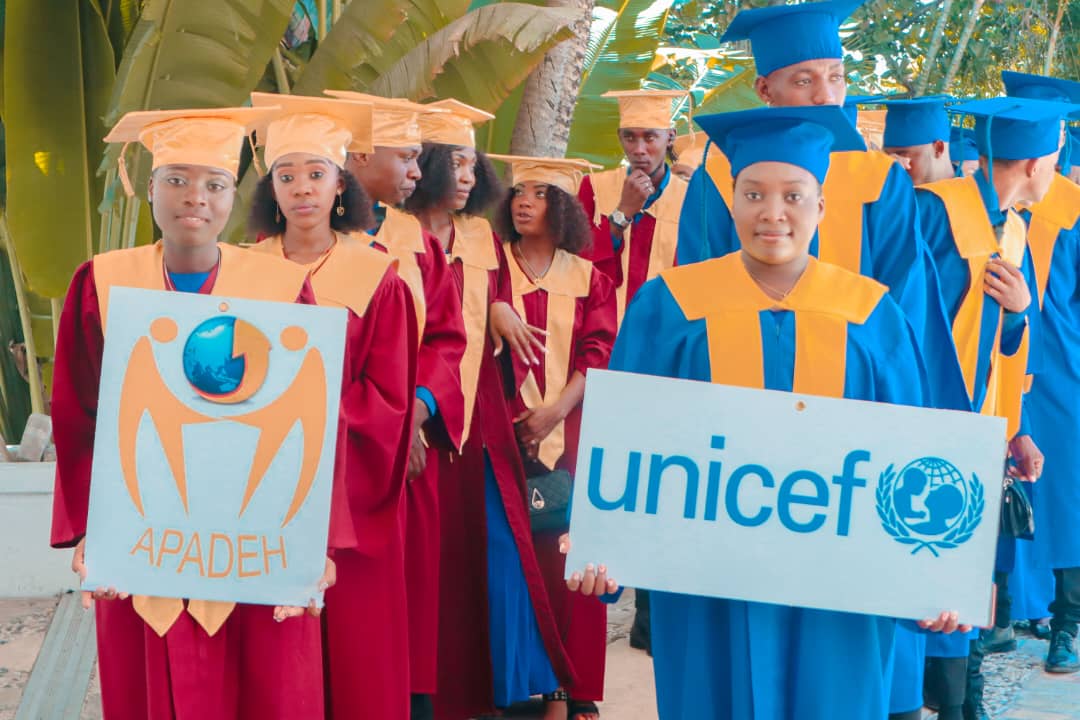Réinsertion des jeunes de Martissant et de Cité Soleil: remise de diplômes par l’APADEH et l'UNICEF