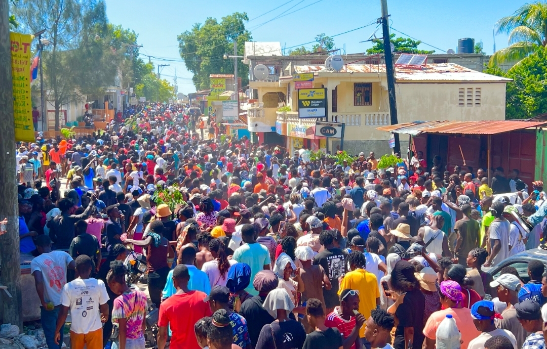 Miragoâne: Protest in Support of Jean Ernest Muscadin