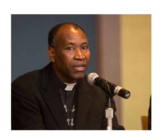 Monseigneur Patrick Aris, le Léoganais