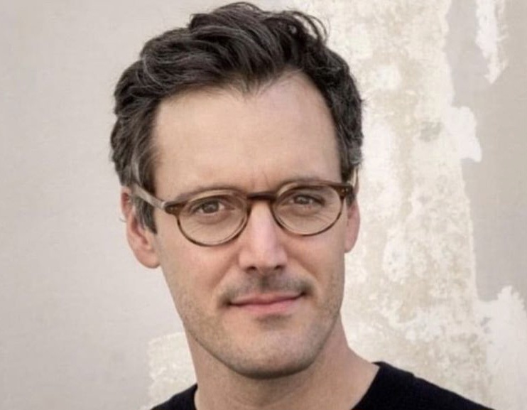 « L’île du là-haut » d’Adrien Borne, contre l’oubli