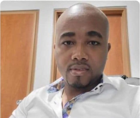 Un entrepreneur et un policier assassinés le premier week-end de 2025