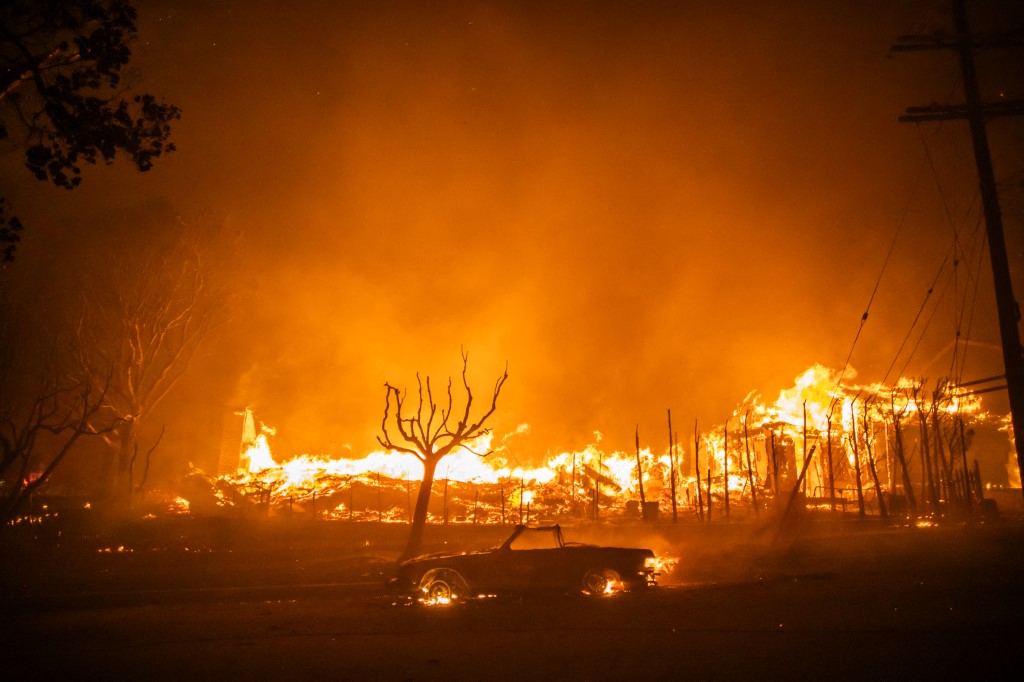 Les incendies dévorent Los Angeles