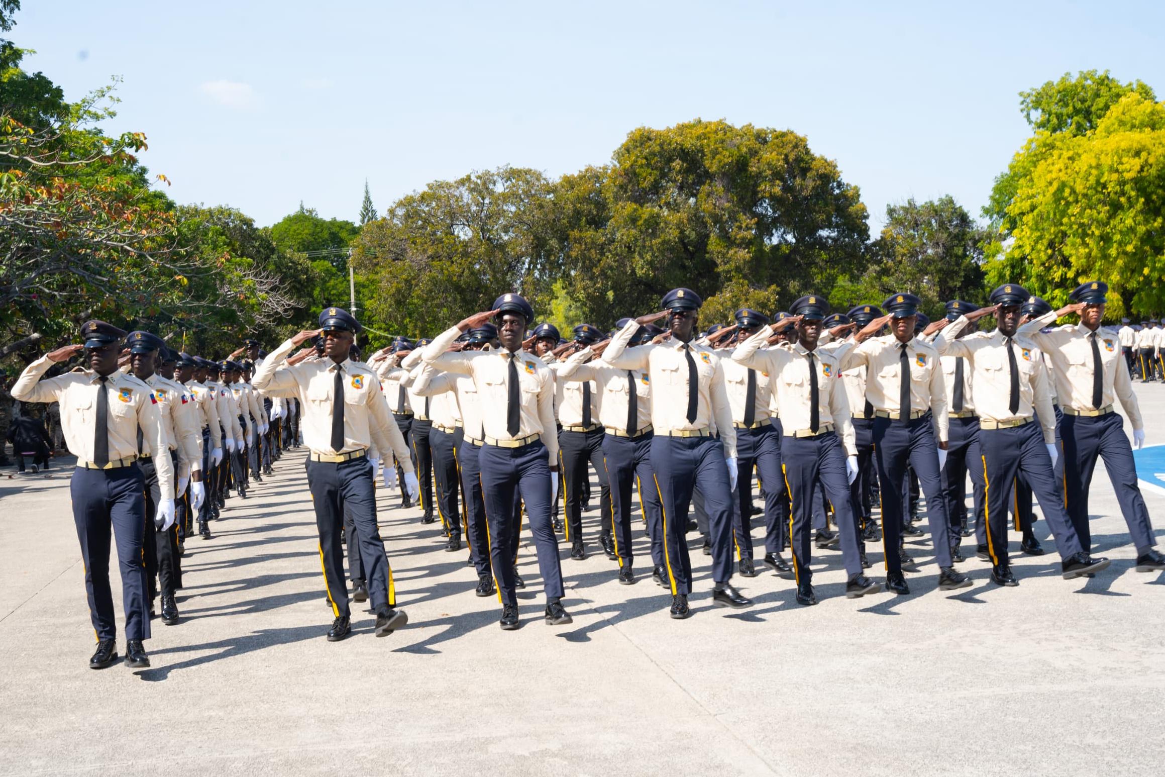 400 policiers iront au Brésil en formation, annonce Fritz Alphonse Jean