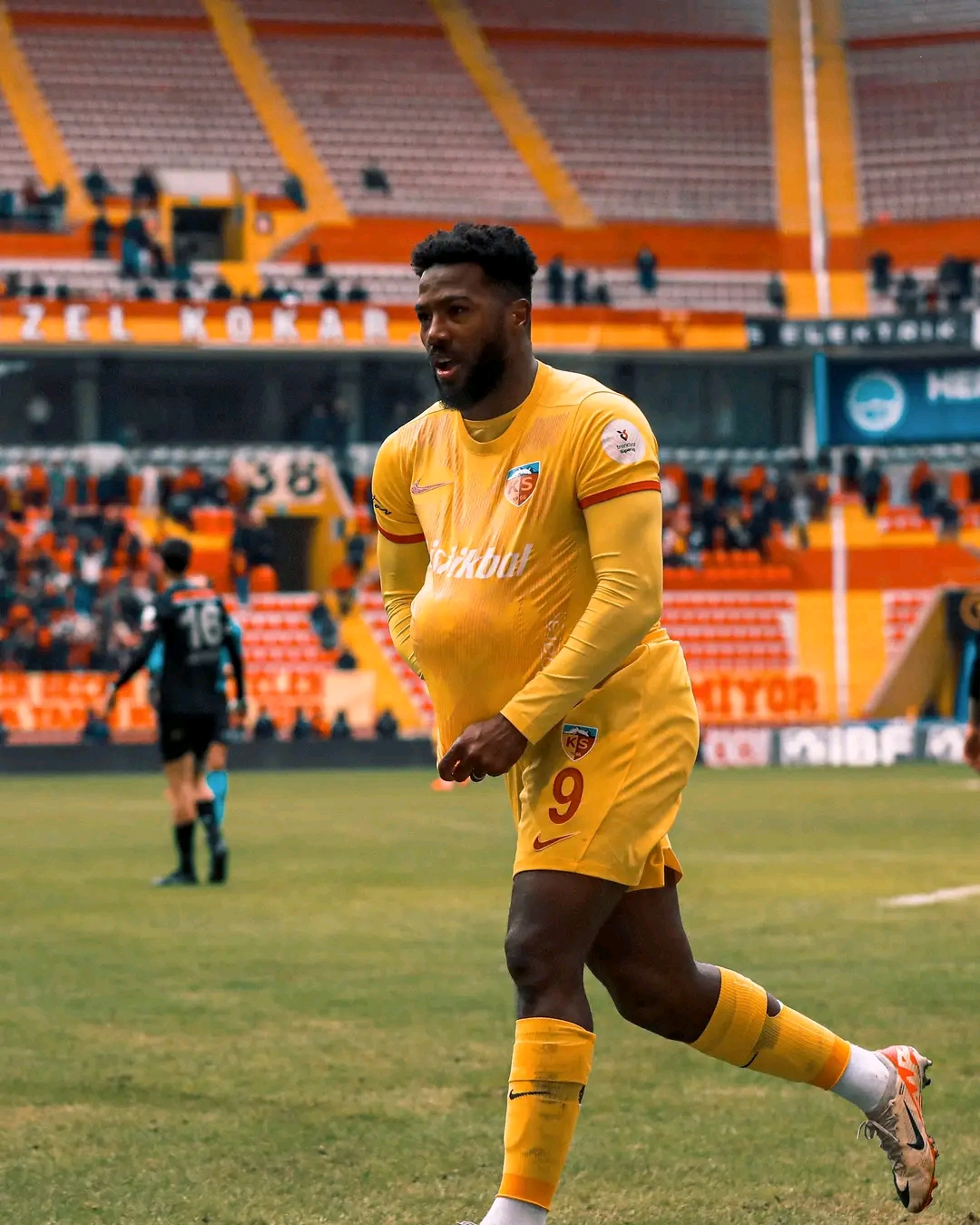 Doublé de Duckens Nazon, Kayserispor reprend goût à la victoire