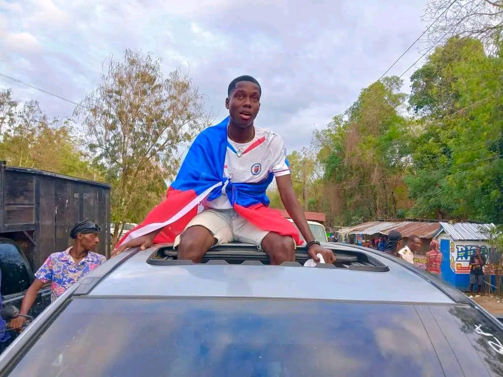 Arthur Alcimé, accueilli en héros à Miragoâne