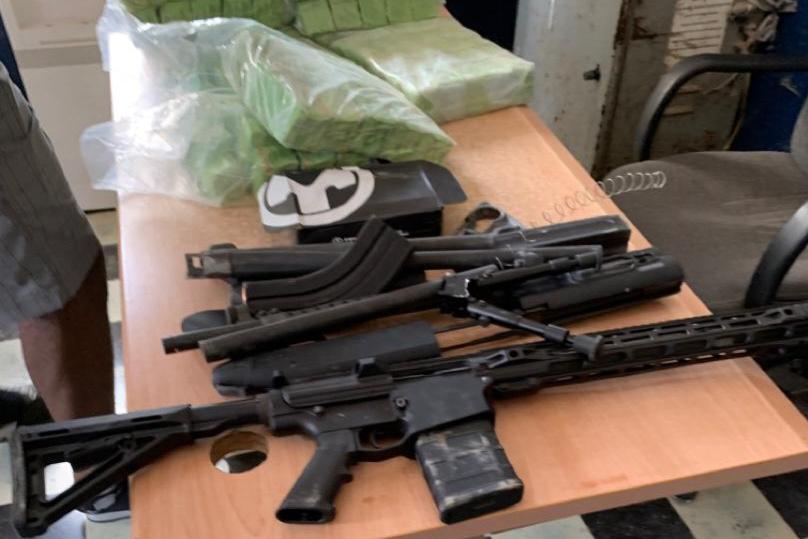 Mirebalais: deux individus lynchés, trois armes à feu et 10 460 cartouches saisies