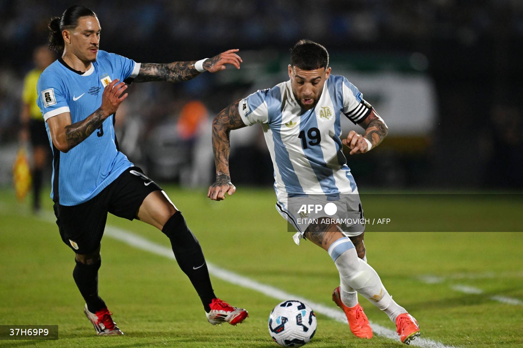 Mondial-2026/Qualifs zone Amsud: même sans Messi, l'Argentine gagne encore, 1-0 en Uruguay