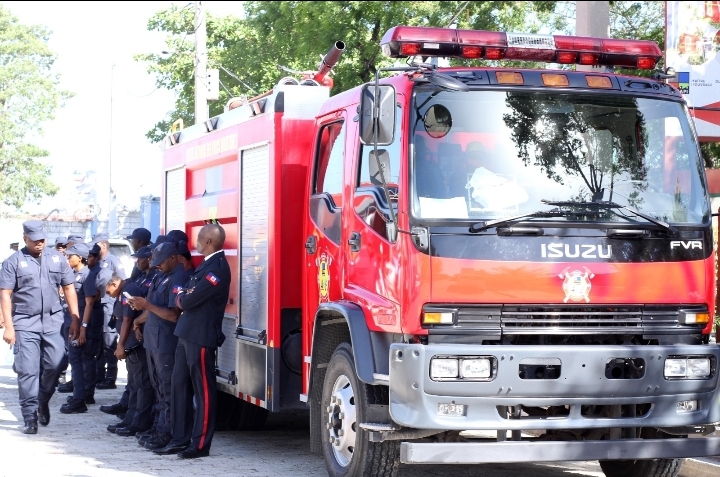 Inauguration d’un centre d’incendie et de secours au Parc industriel métropolitain