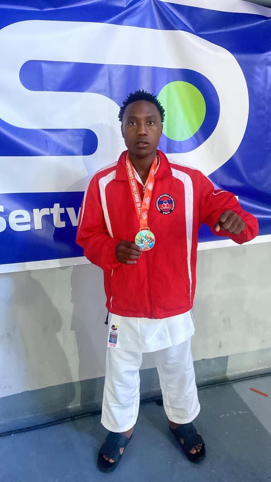 Dave Catel marque l’histoire : première médaille haïtienne au « Central Carribean Cup »