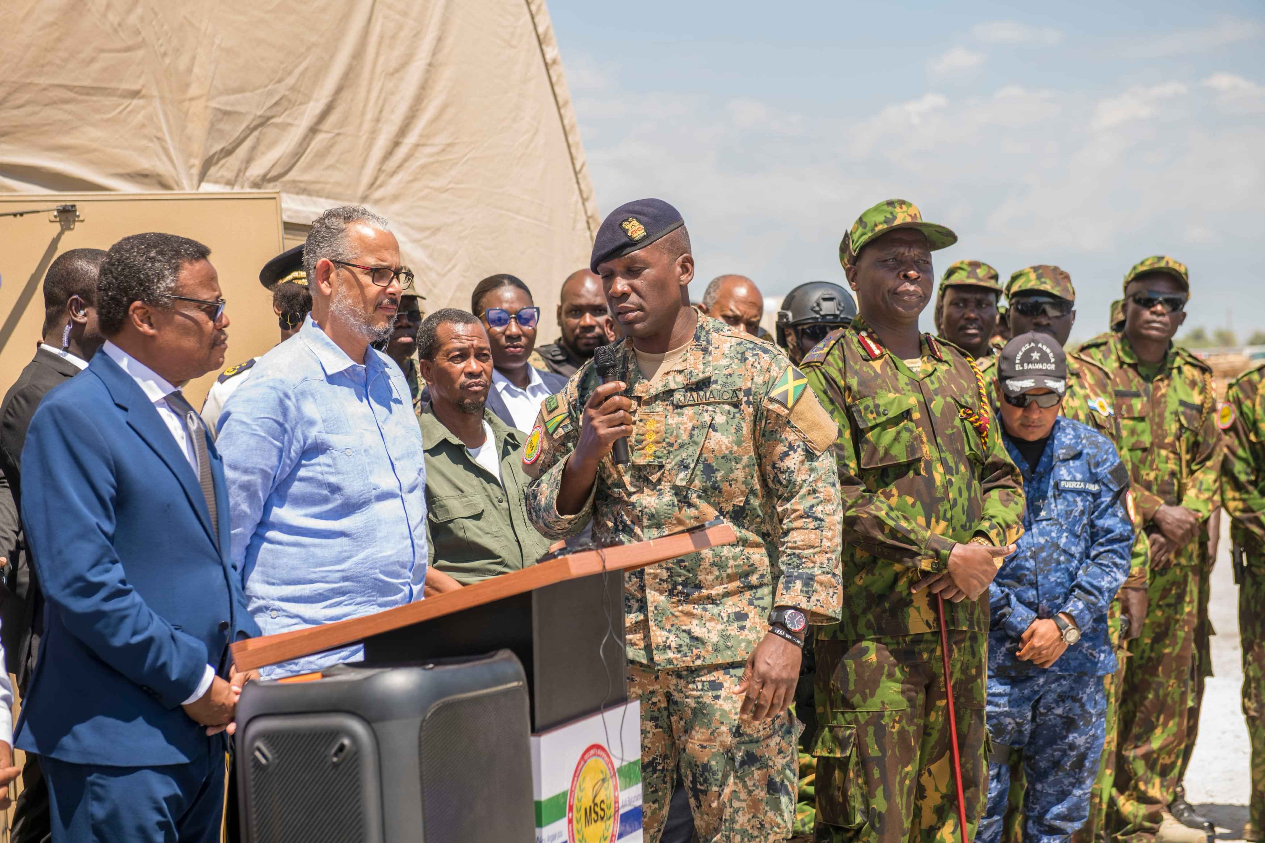 Des craquements sinistres et le silence des cimetières ?