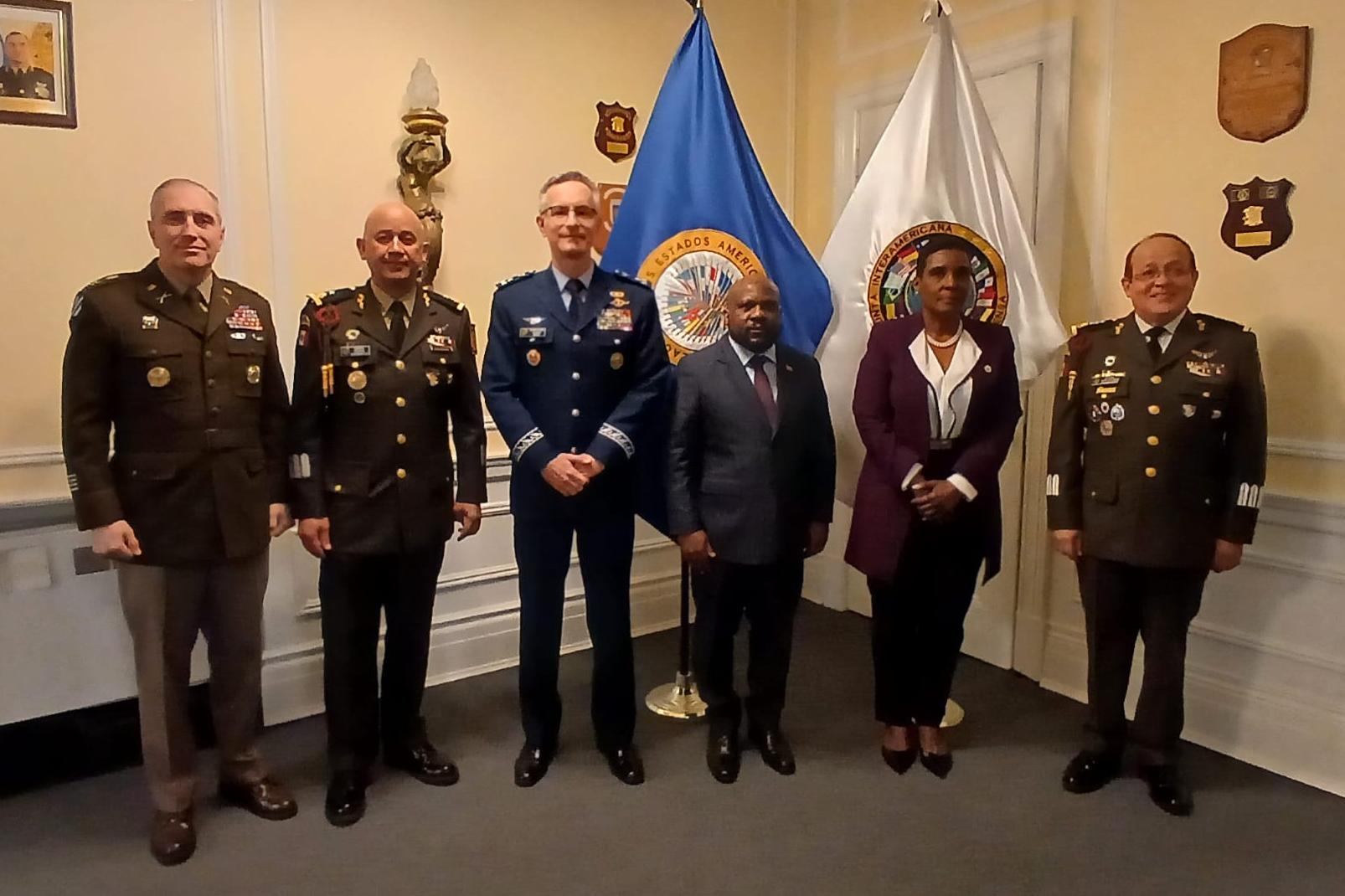 Haïti renforce sa coopération sécuritaire avec la JID pour moderniser ses forces armées