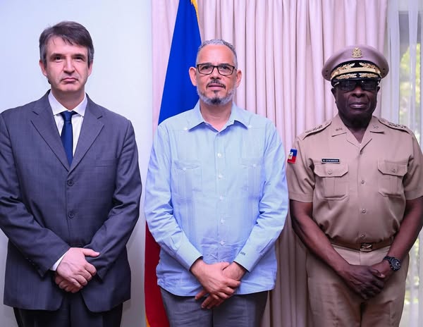 Rencontre entre le Premier ministre haïtien et l’ambassadeur brésilien en Haïti