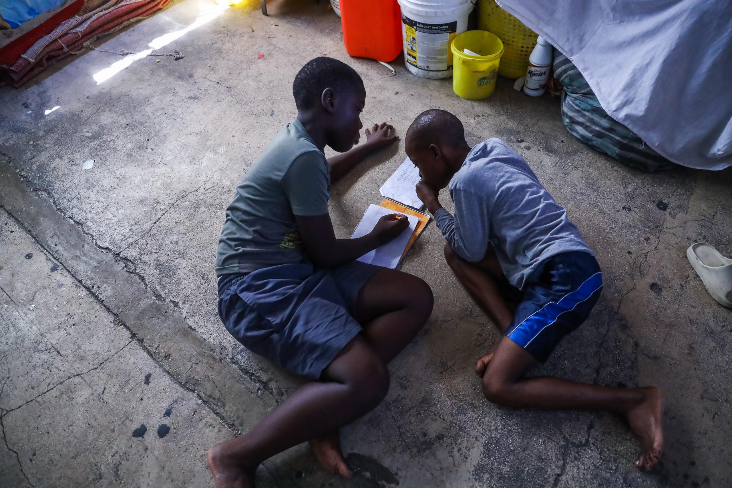 Un enfant sur six déplacé par la violence armée, alerte Save the Children