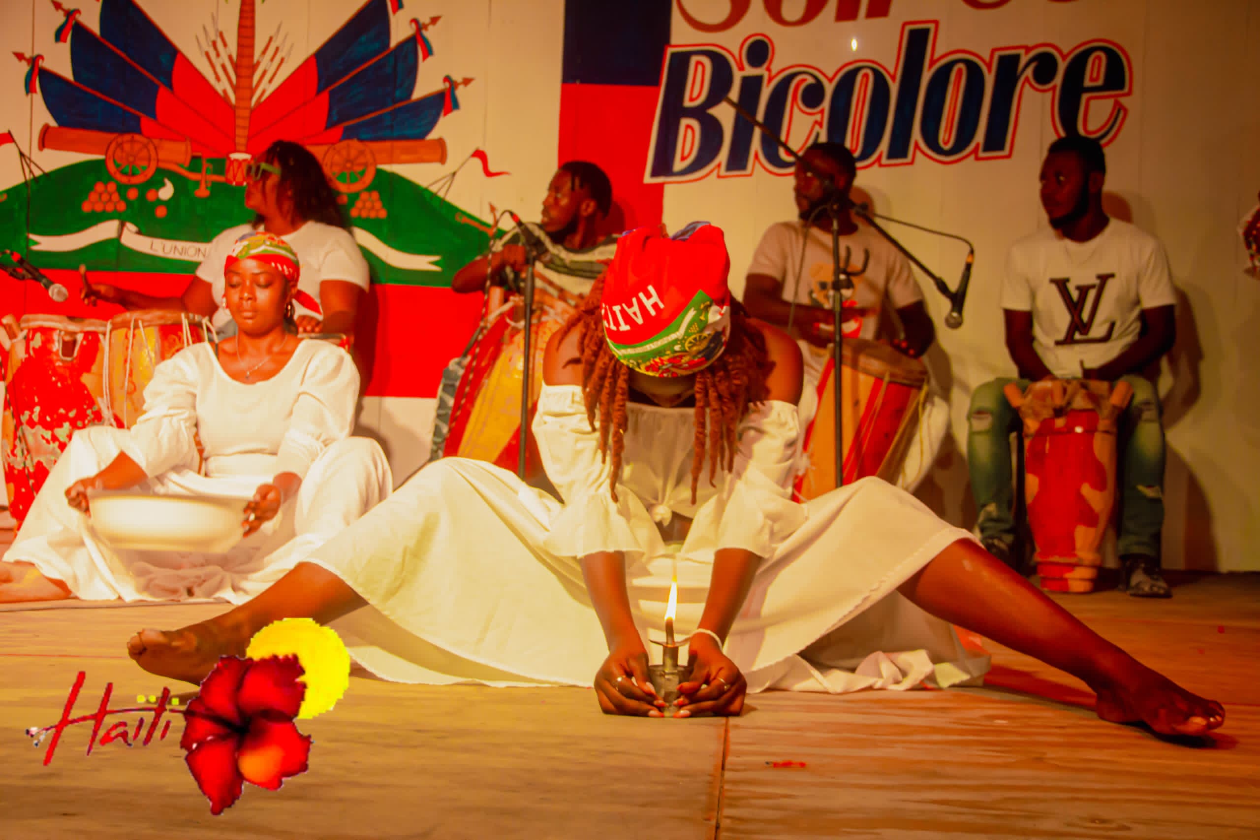 Entre mémoire et création, Jacmel honore le bicolore haïtien