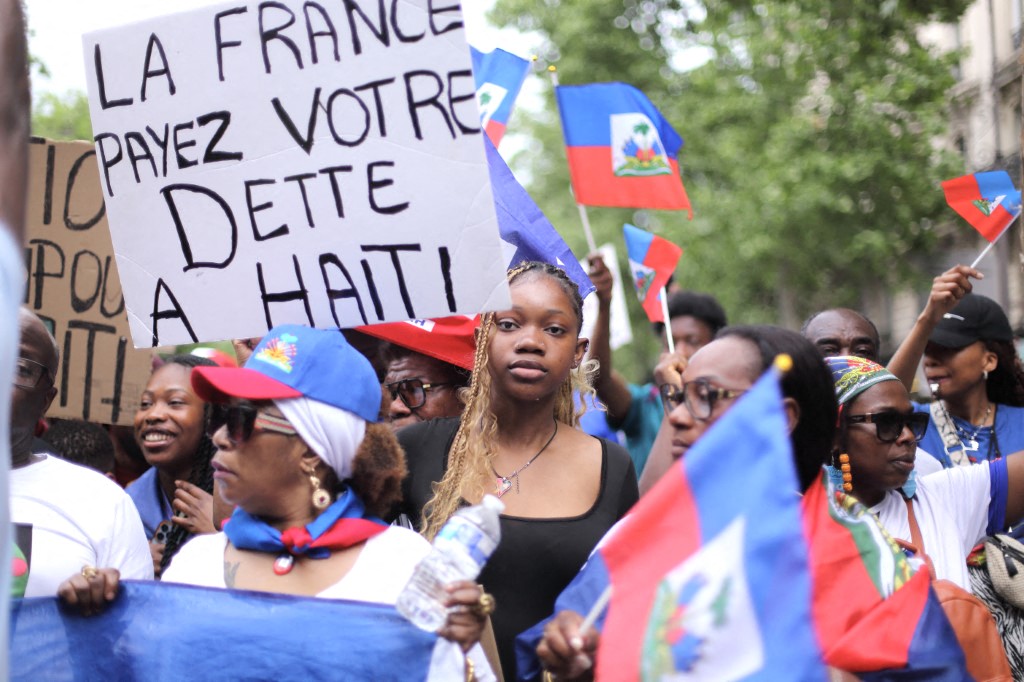 France: La résolution sur la restitution de la "double dette" a été adoptée