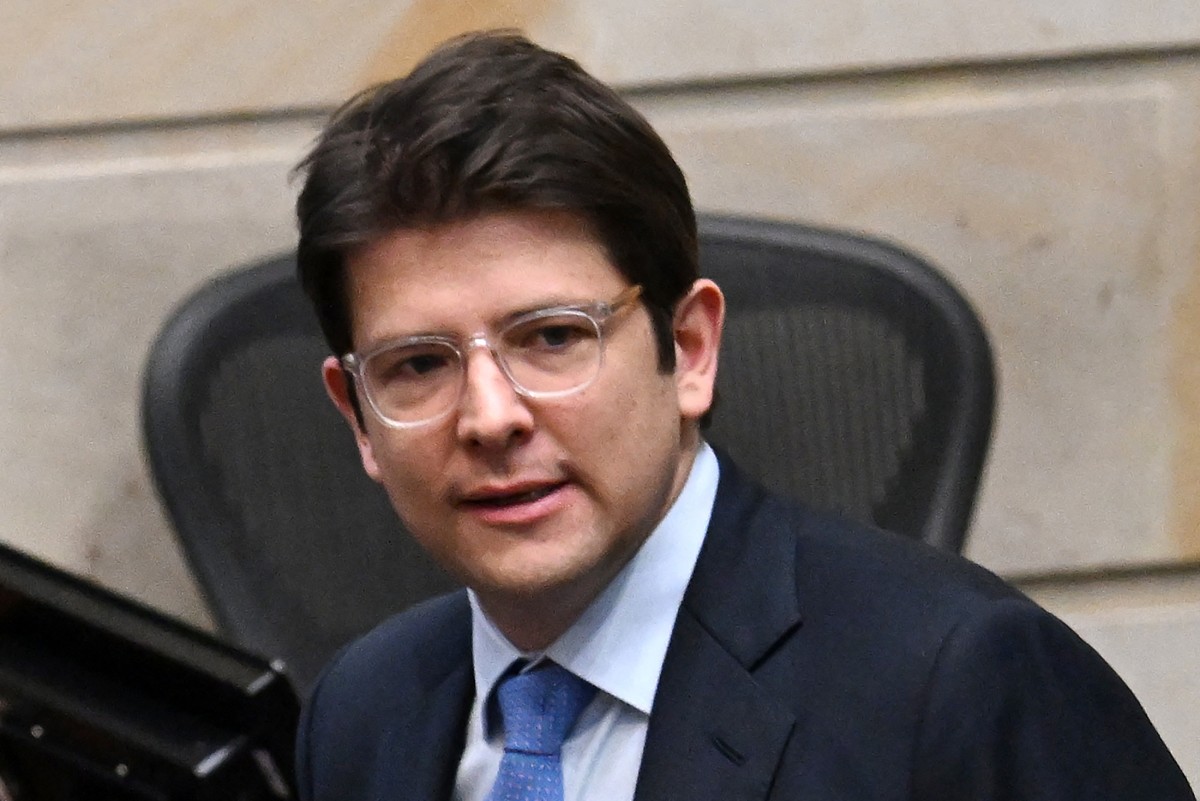 Colombie: un prétendant à la présidence blessé par balles à la tête, dans un état "critique"