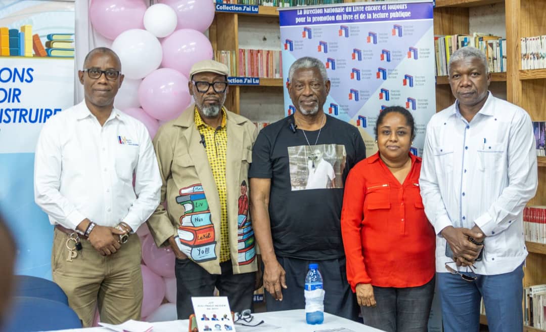 Livres en folie : une causerie pour promouvoir la lecture