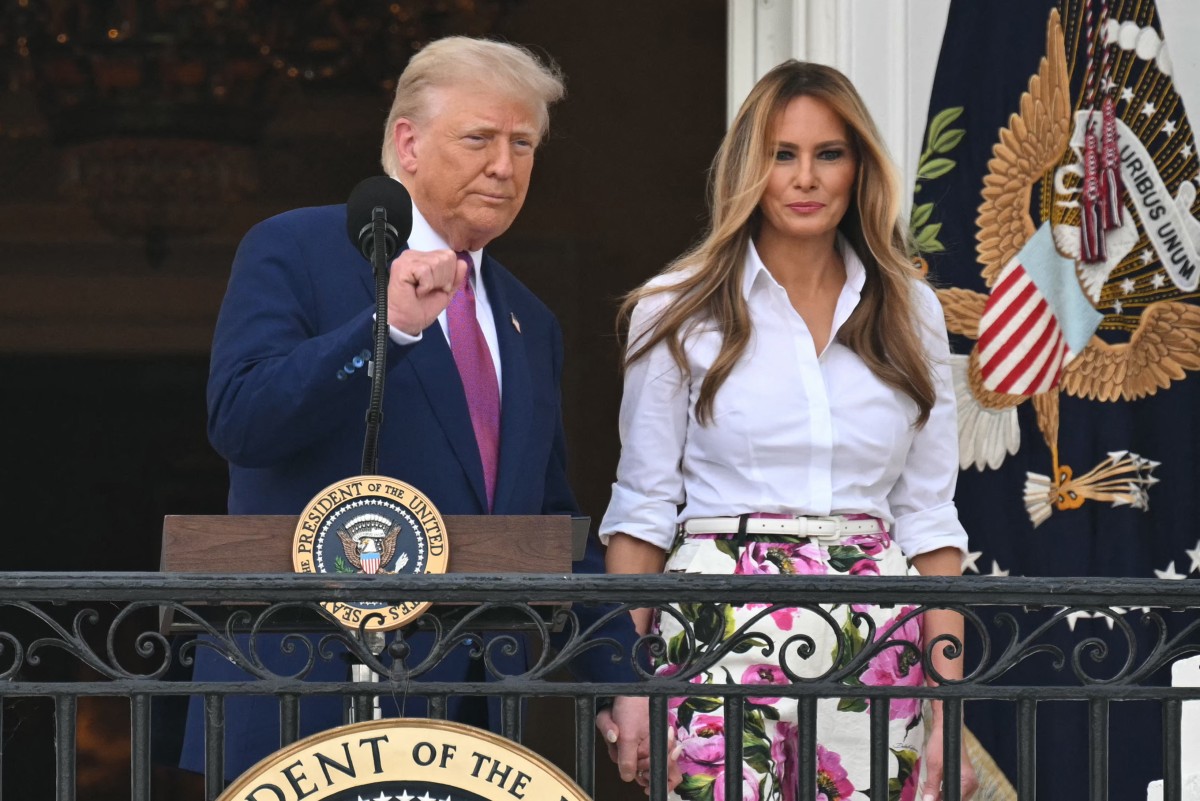 Aux Etats-Unis, Donald Trump parade, ses opposants manifestent