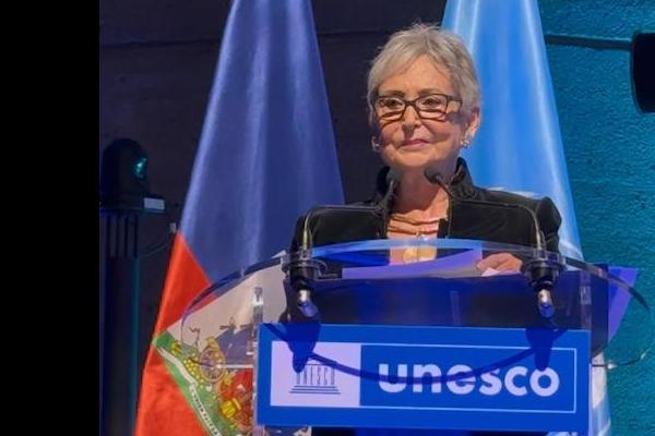 Frankétienne Celebrated as a Symbol of Haiti by Lilas Desquiron at UNESCO