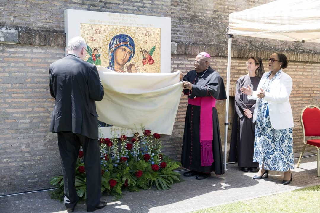 165 ans du Concordat et dévoilement d’une effigie de Notre-Dame du Perpétuel Secours au Vatican