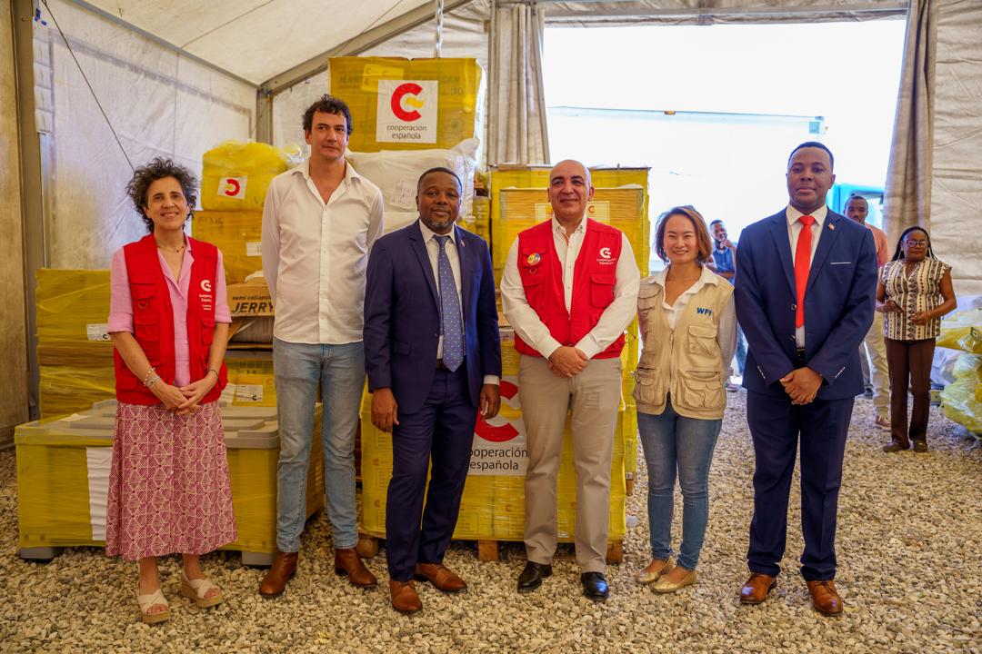 En visite à la DGPC, l'ambassadeur d'Espagne a fait un don de matériel humanitaire