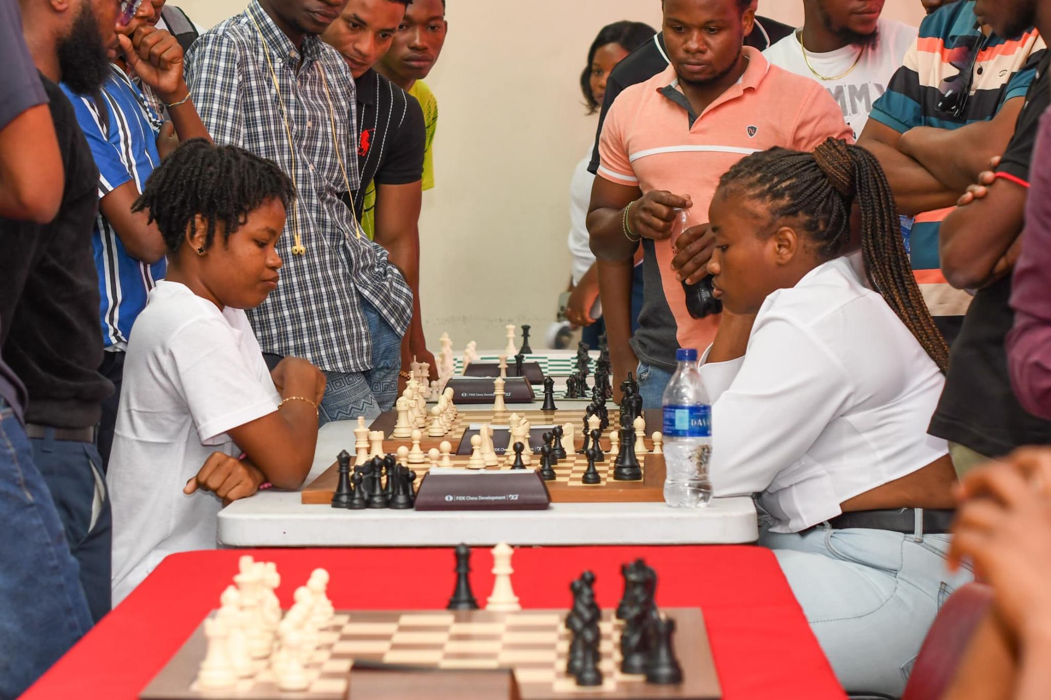Quand les échecs rassemblent au-delà de l'insécurité