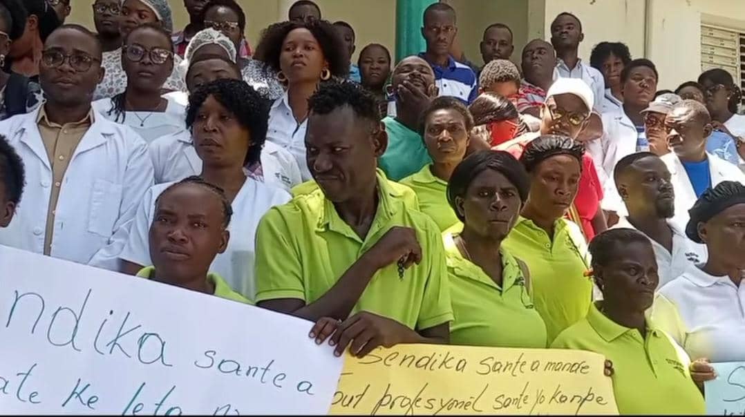 Intensification des protestations dans le Nord-Ouest après l’arrestation d’un médecin et d’une anesthésiste