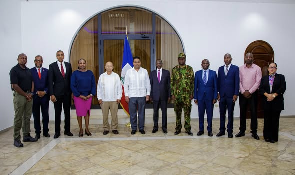 Laurent Saint-Cyr rencontre une délégation du Kenya autour de la MMAS