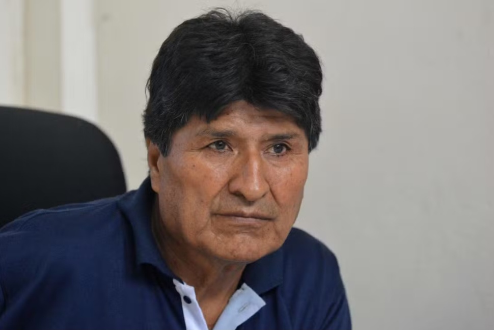 Présidentielle en Bolivie : exclu, Evo Morales défie la montée de la droite