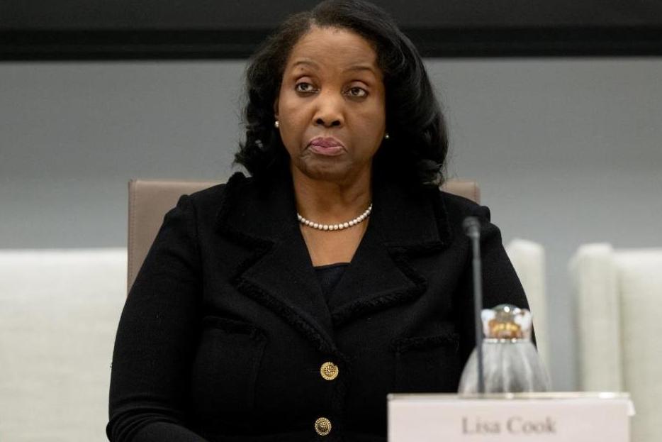 USA: des économistes, dont des prix Nobel, en soutien de la responsable de la Fed Lisa Cook