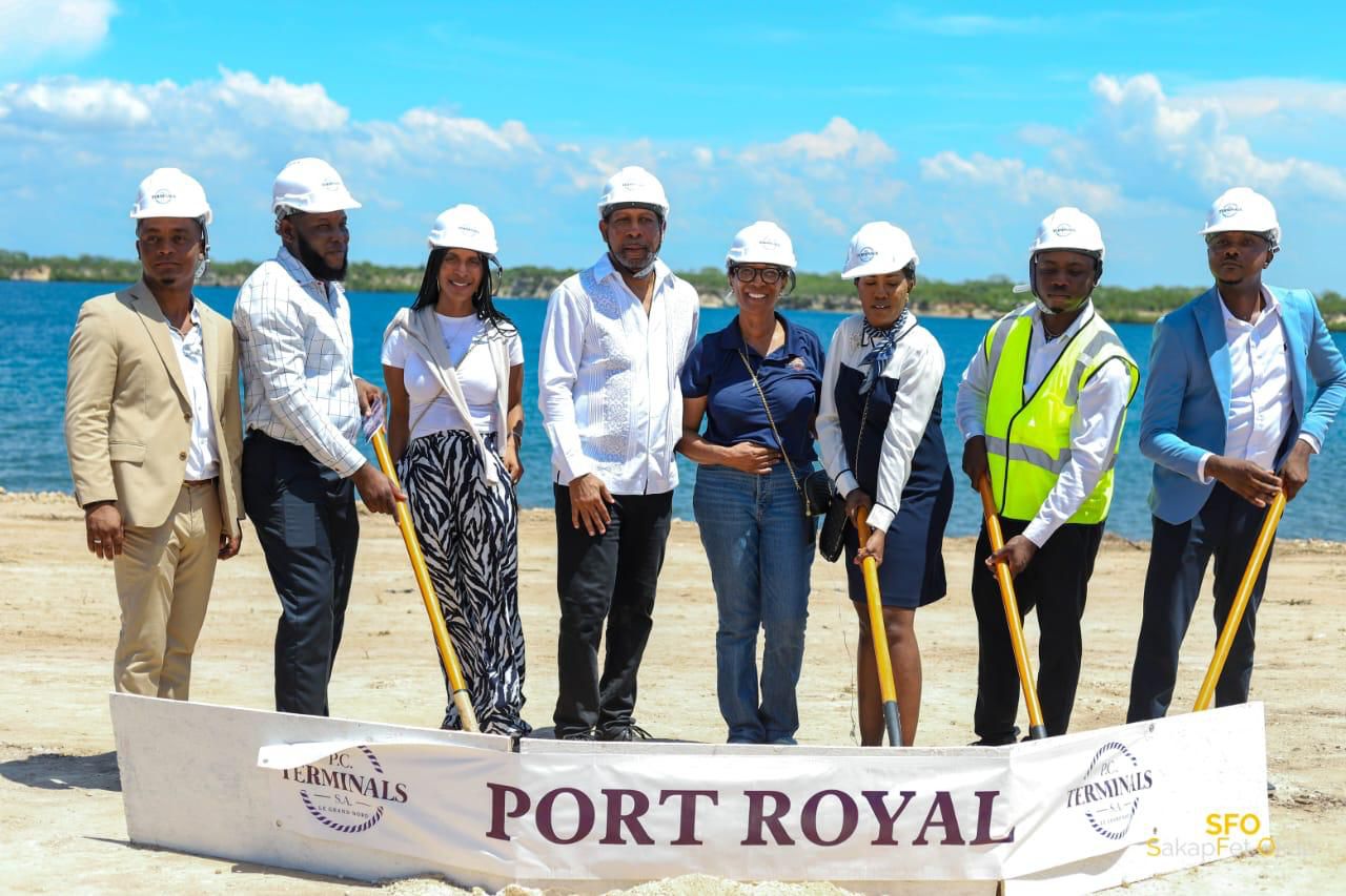 Nord-Est : pose de la première pierre du terminal portuaire de Chinourette à Terrier-Rouge