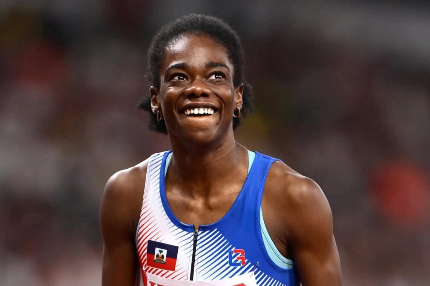 Wadeline Jonathas en demi-finales du 400 mètres sous le drapeau haïtien