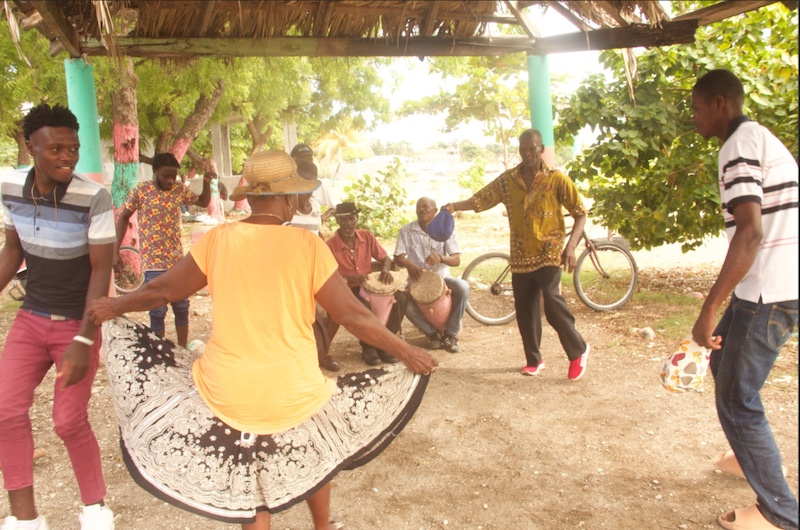 Le film Héritage en partage : danses traditionnelles en Haïti et la [dé]colonialité de la mémoire collective