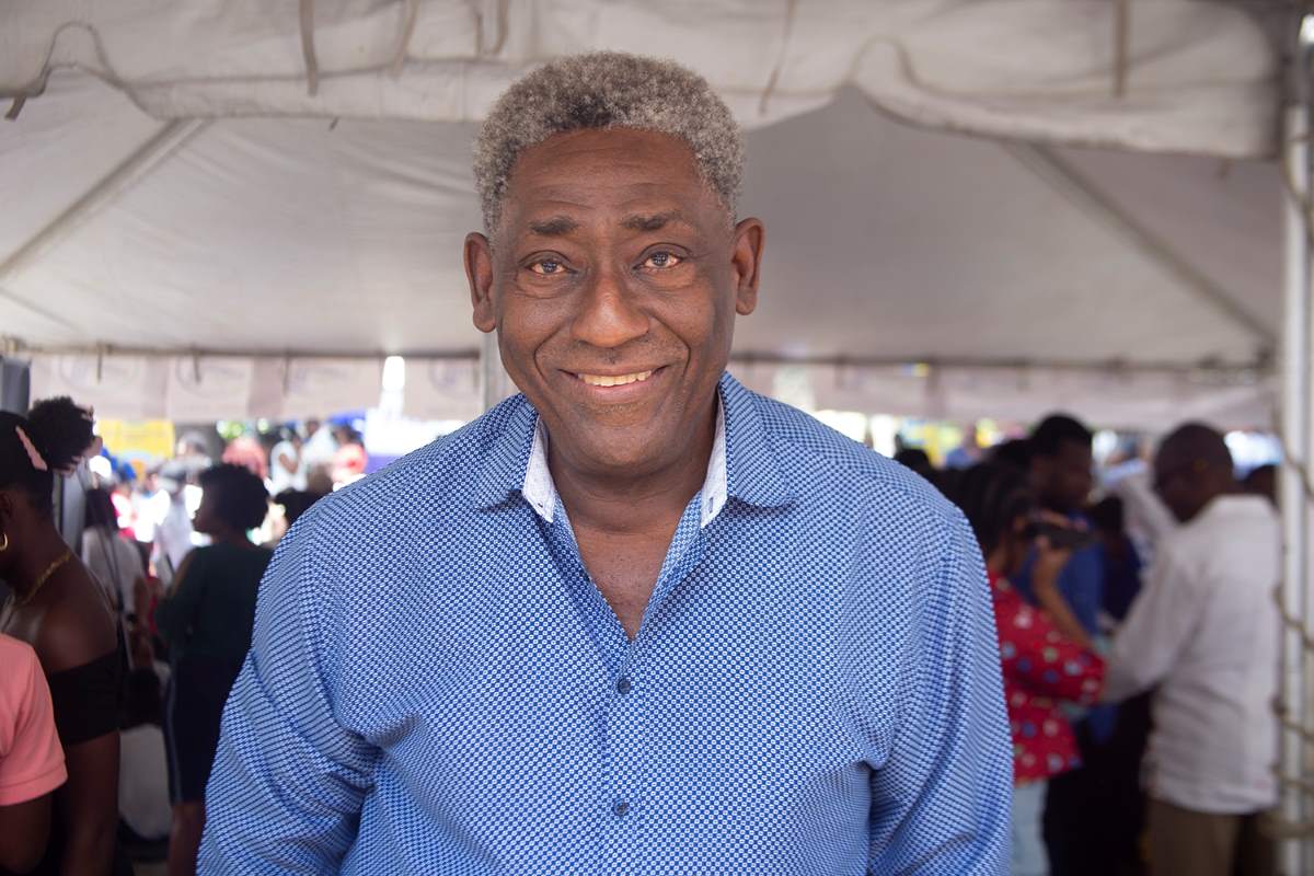 À l'angle des rues parallèles de Gary Victor traduit en allemand