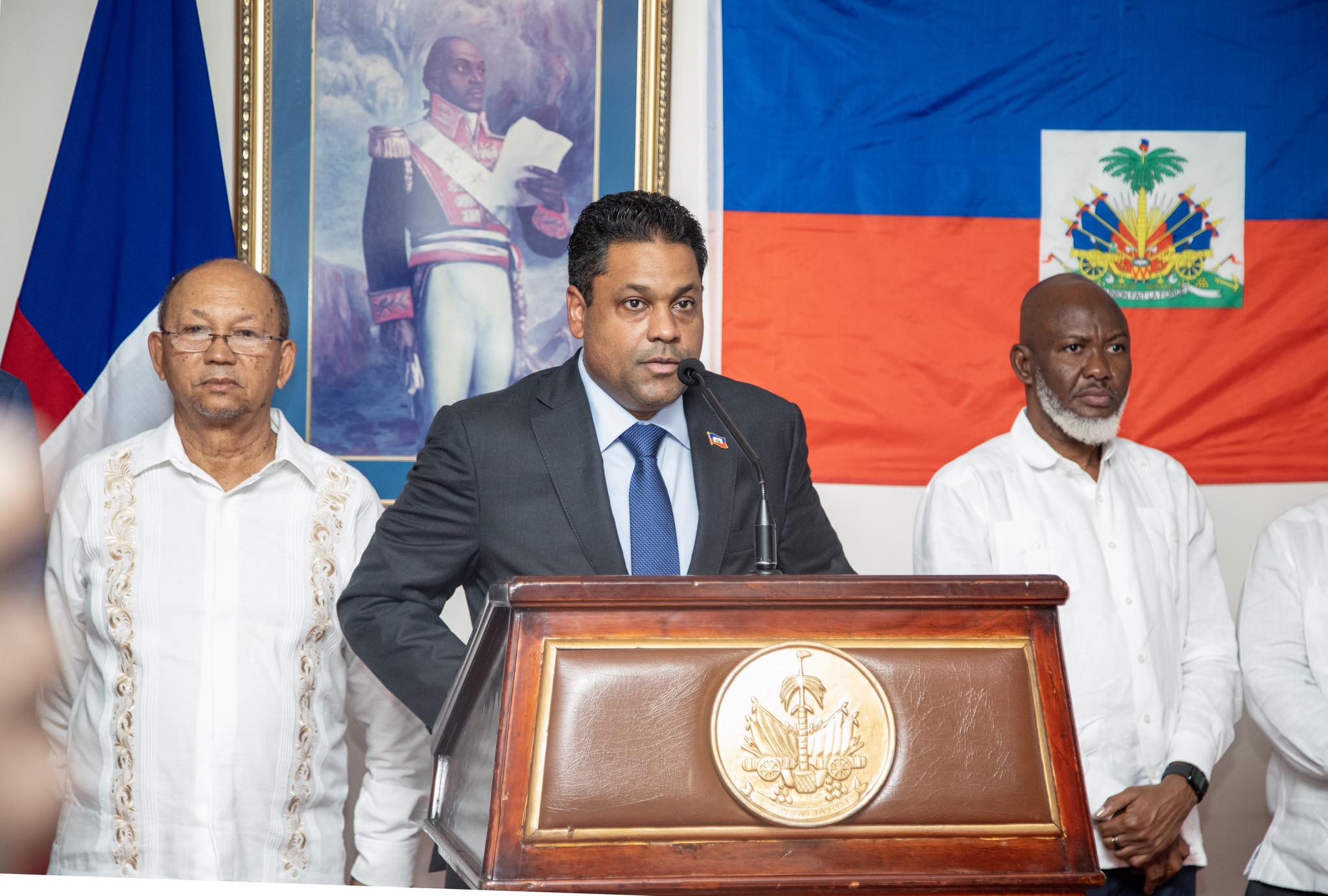 Avec qui le CPT dialogue-t-il pour éviter un vide à la tête du pays le 7 février 2026?