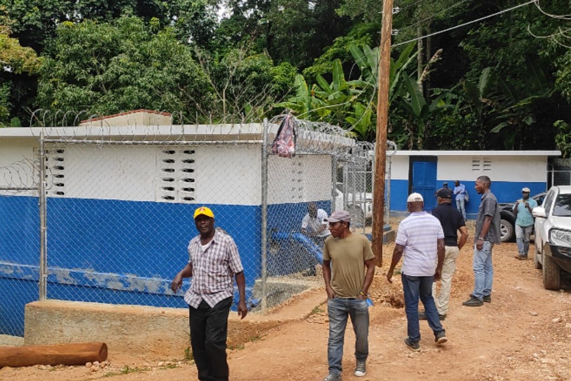 Eau potable : L’insécurité impacte fortement les chantiers, installations et opérations de la Dinepa