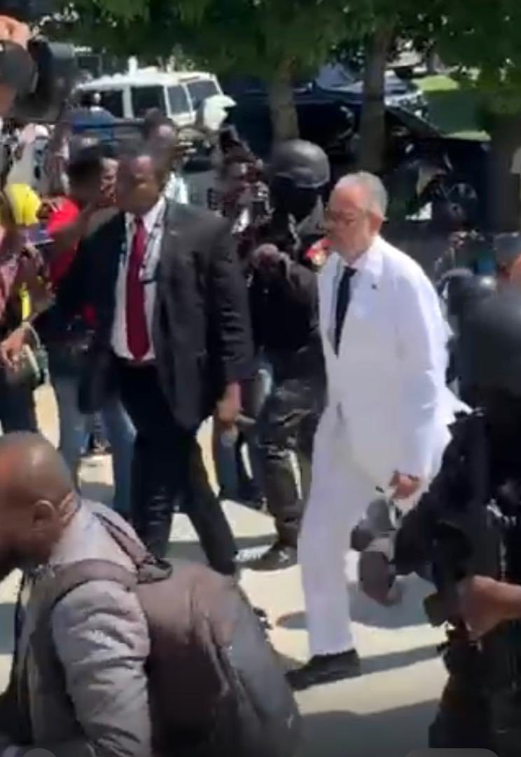 Visite de terrain du Premier ministre au centre-ville de Port-au-Prince