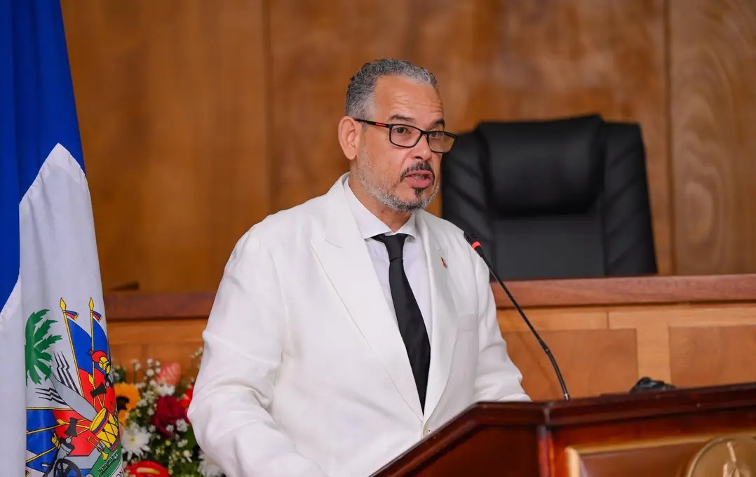 Deuxième passage du premier ministre au Champ de Mars