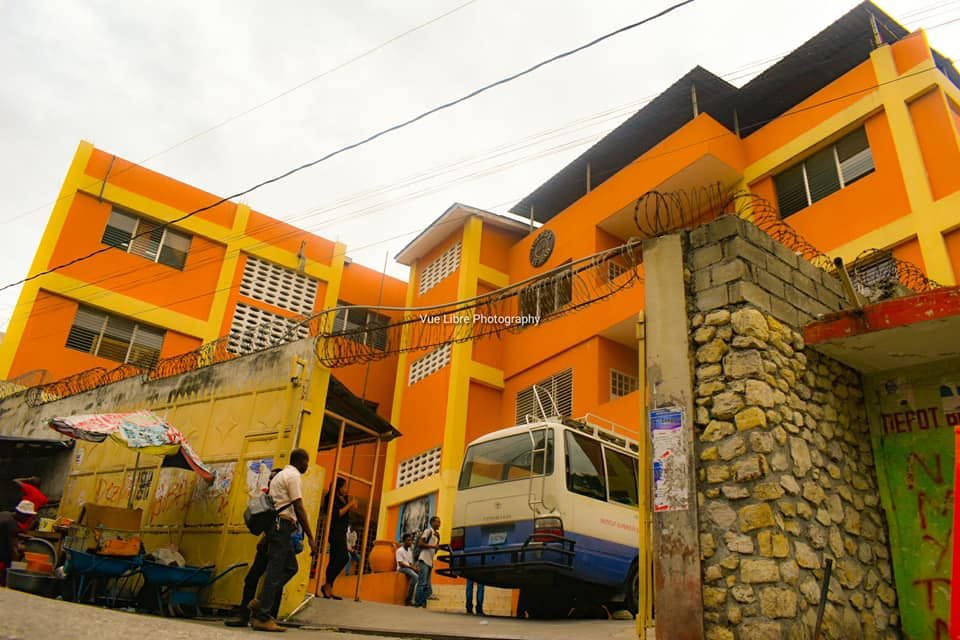 Crise électorale à l’IÉRAH : les démarches médiatrices du Conseil de l'université se font attendre