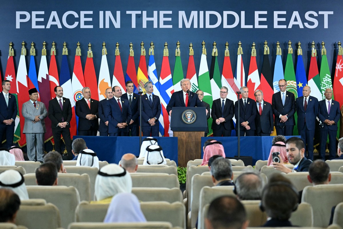 Trump proclame un "jour formidable pour le Moyen-Orient" devant un sommet sur Gaza