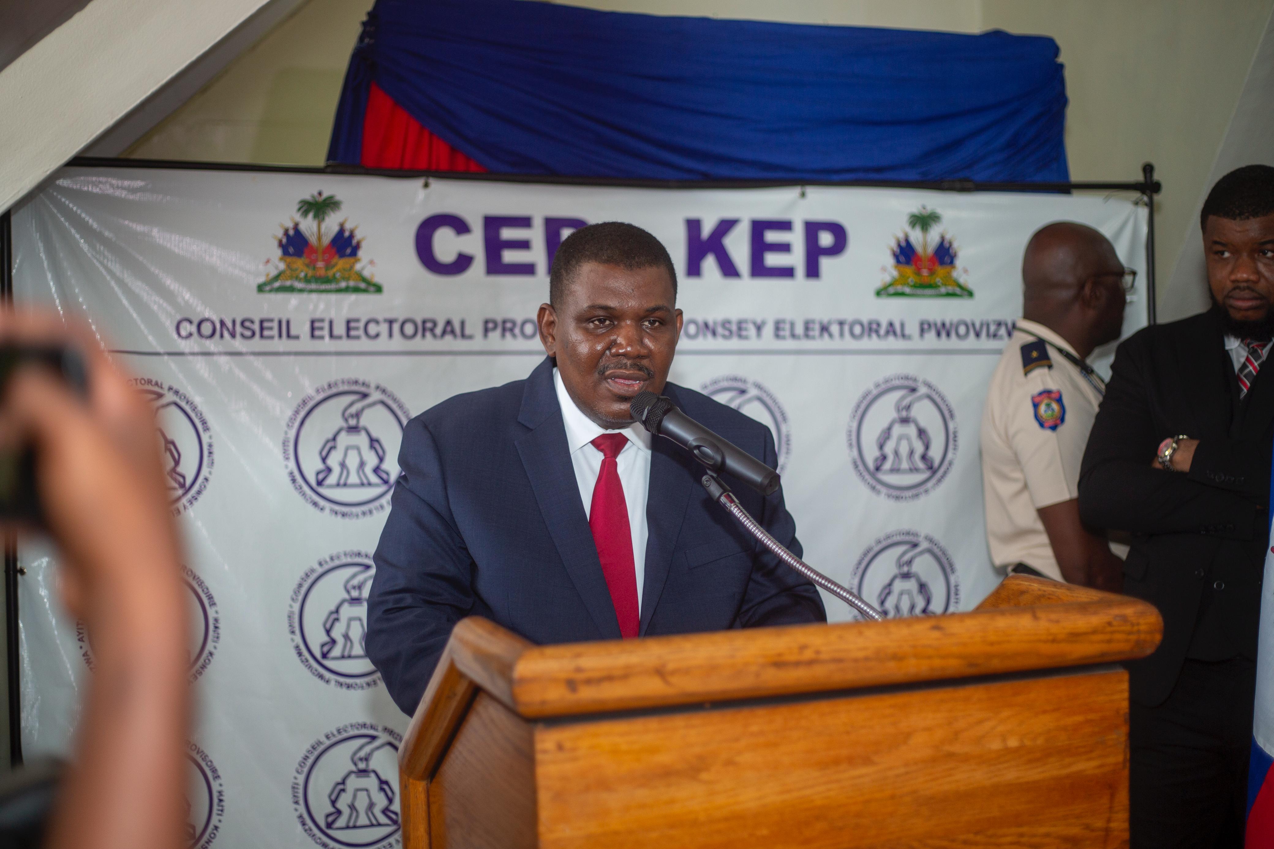 Jacques Desrosiers Replaces Patrick Saint-Hilaire as Head of the Provisional Electoral Council