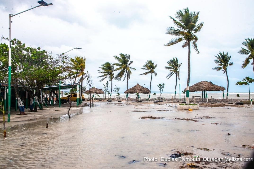 L’ouragan Melissa touche terre en Jamaïque, la vigilance rouge maintenue en Haïti