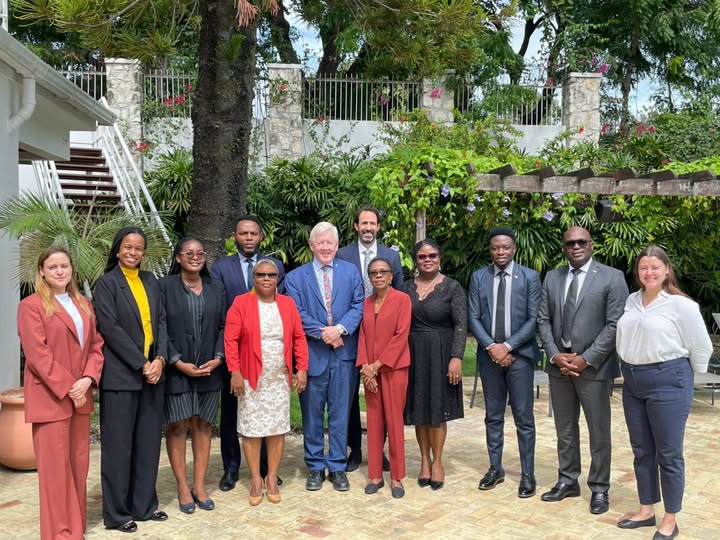 Visite de l’ambassadeur Bob Rae en Haïti : le Canada réaffirme son soutien
